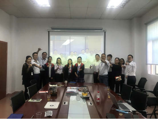 乐动登陆入口-乐动online(中国)软件与炎墨合影